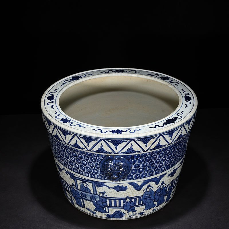 Ming Dynasty Wanli blue and white chess calligraphy and painting scroll vat with figure pattern