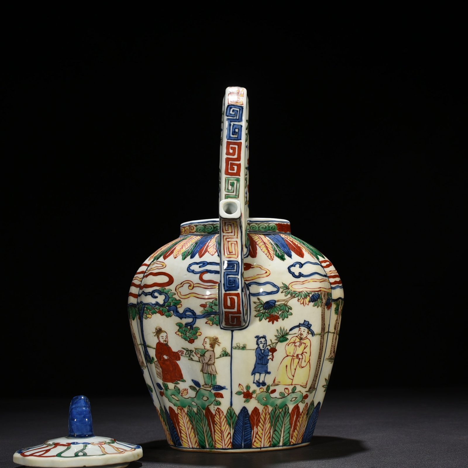 Ming Dynasty Jiajing blue and white multicolored Taoist figure teapot