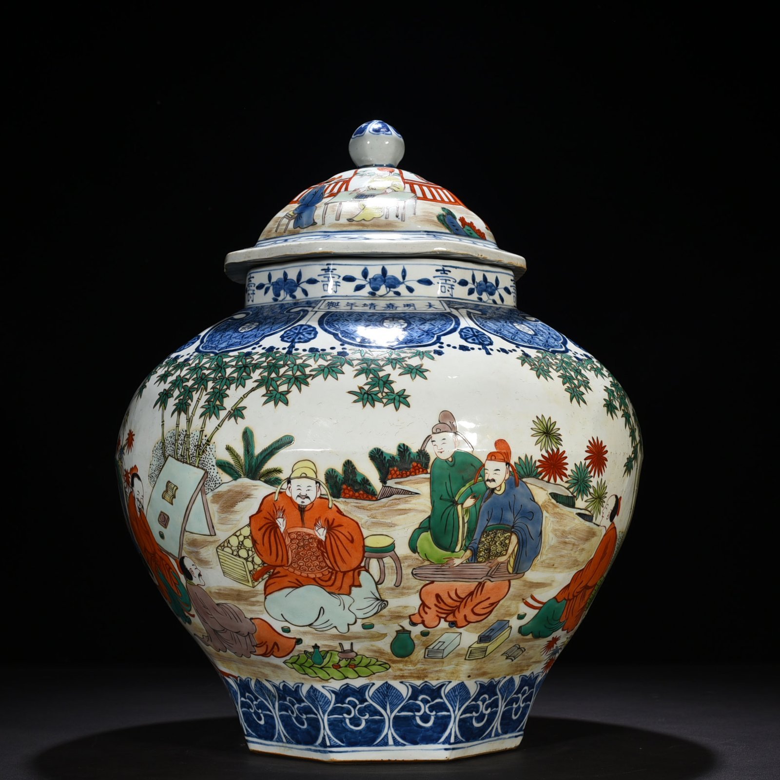 Ming Dynasty Jiajing blue and white multicolored Taoist figure pattern Bafang General jar