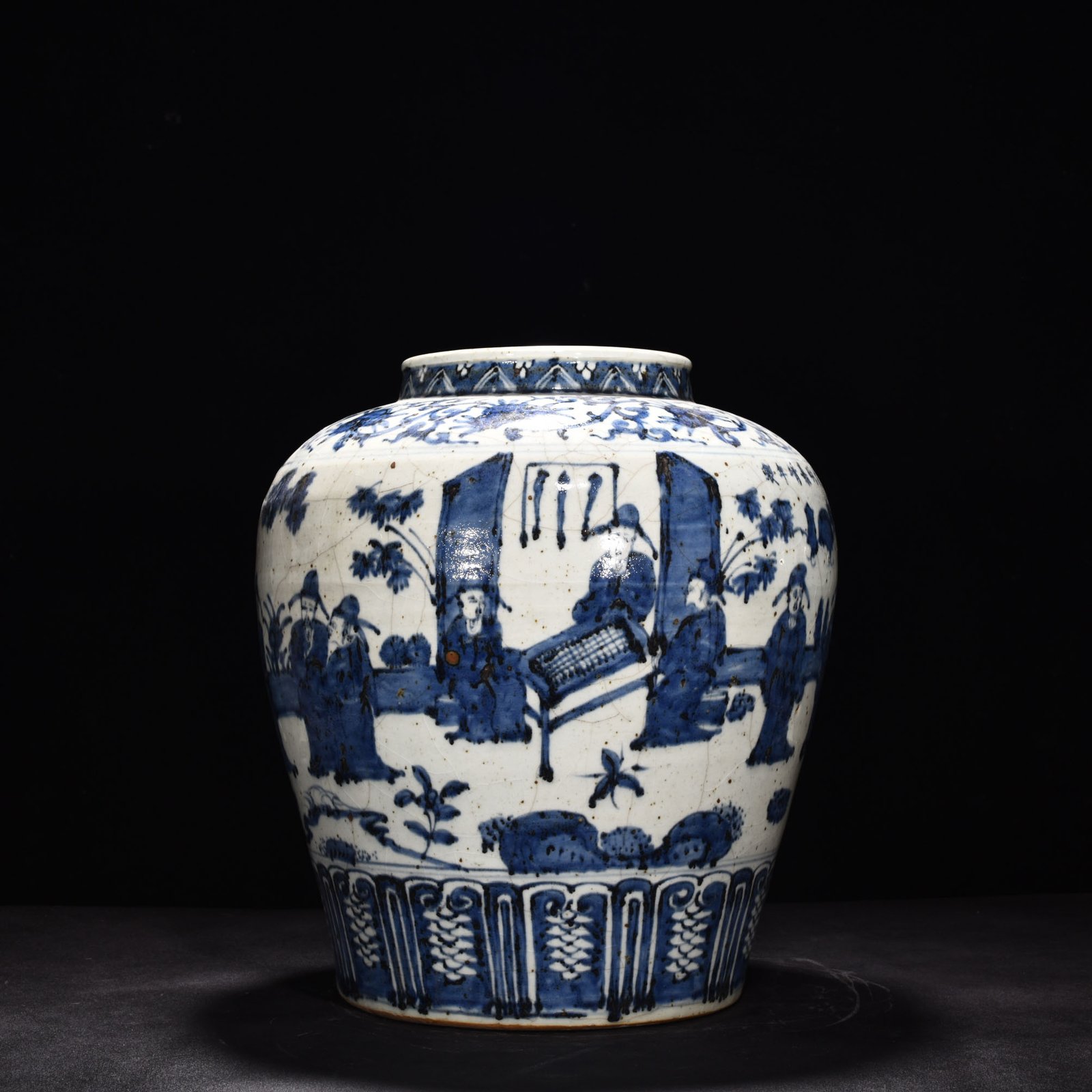 Ming Dynasty Jiajing blue and white figure pattern jar