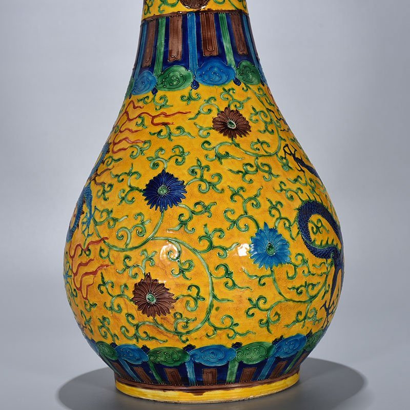 Ming Dynasty Jiajing yellow ground enamel pan-mouth vase