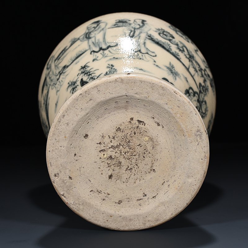 Ming Dynasty blue and white character plum vase
