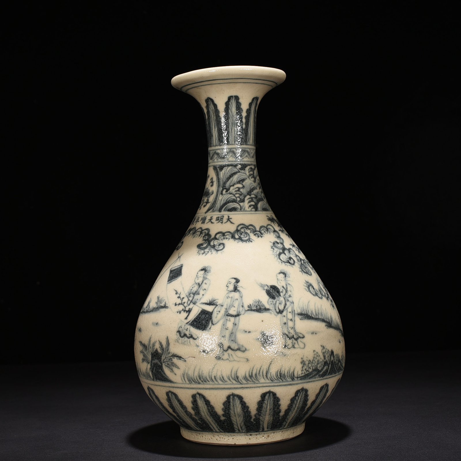 Ming Dynasty blue and white lady figure pattern jade pot spring vase