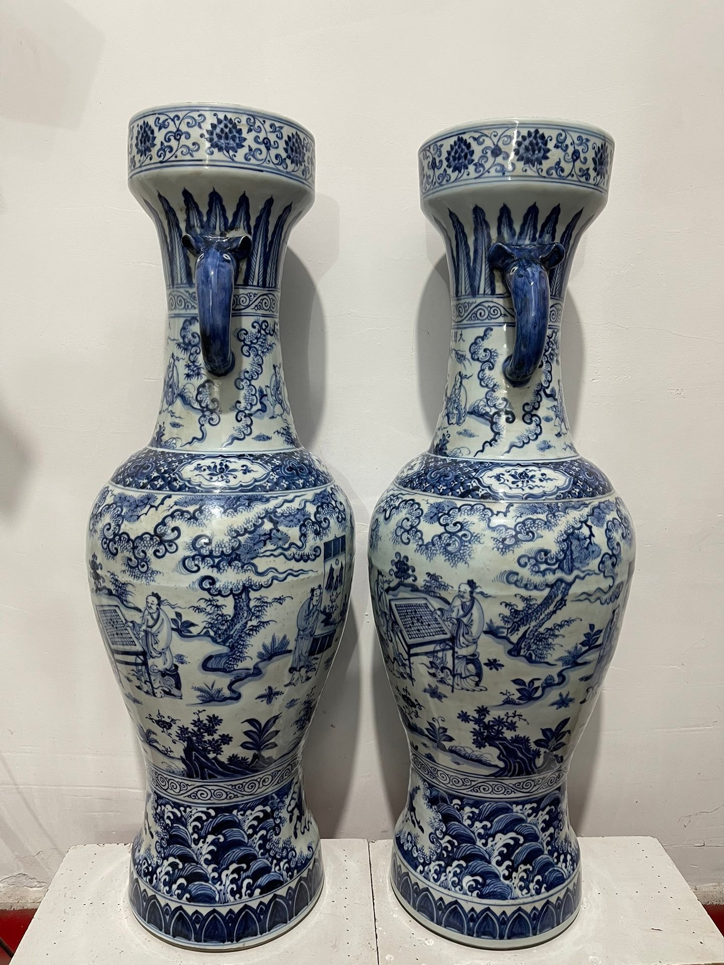 Ming Dynasty blue and white chess calligraphy and painting figure pattern elephant ear vase