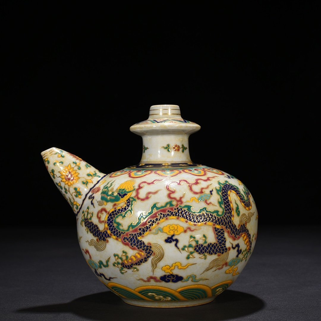 Ming Dynasty Xuande five-color gold-plated military holder