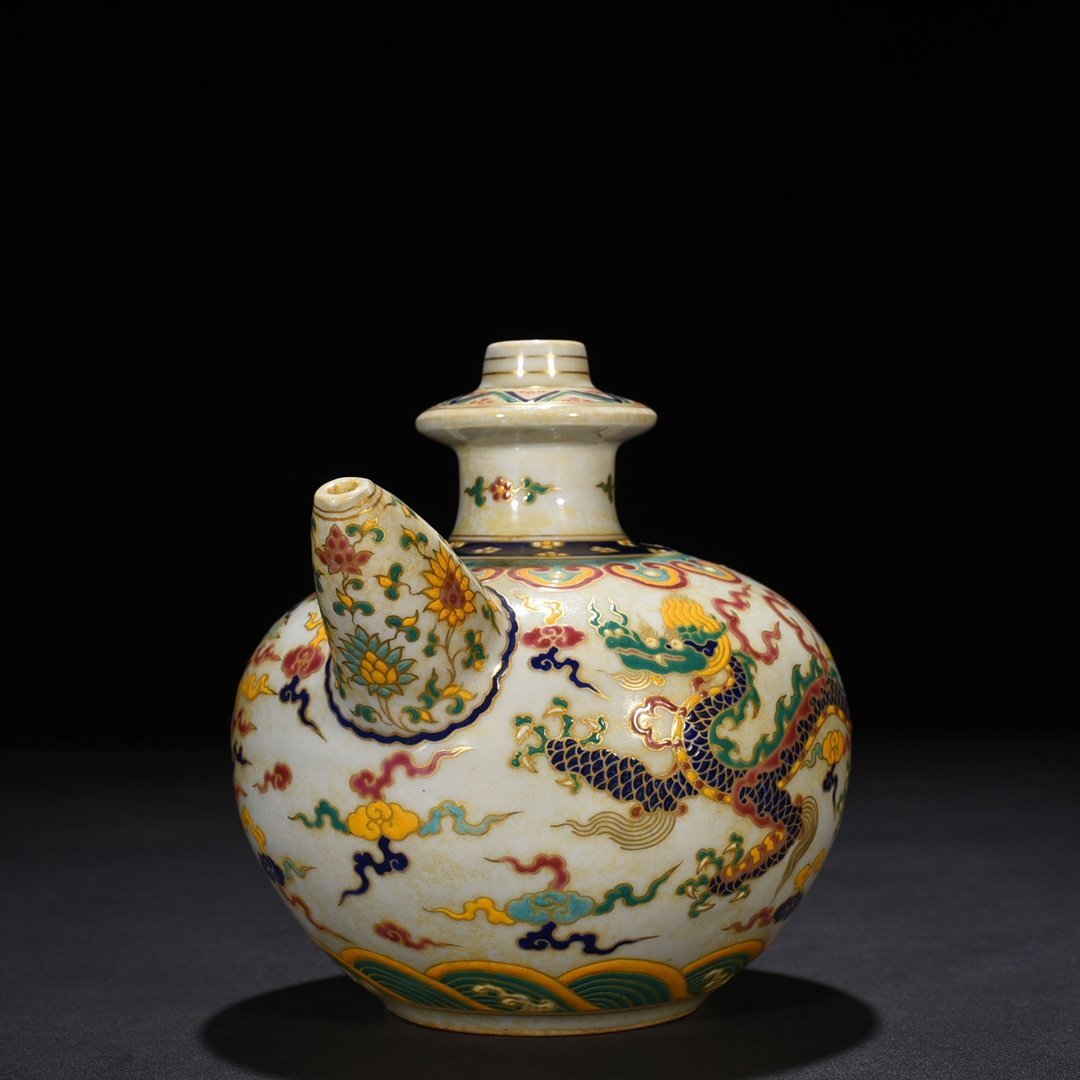 Ming Dynasty Xuande five-color gold-plated military holder