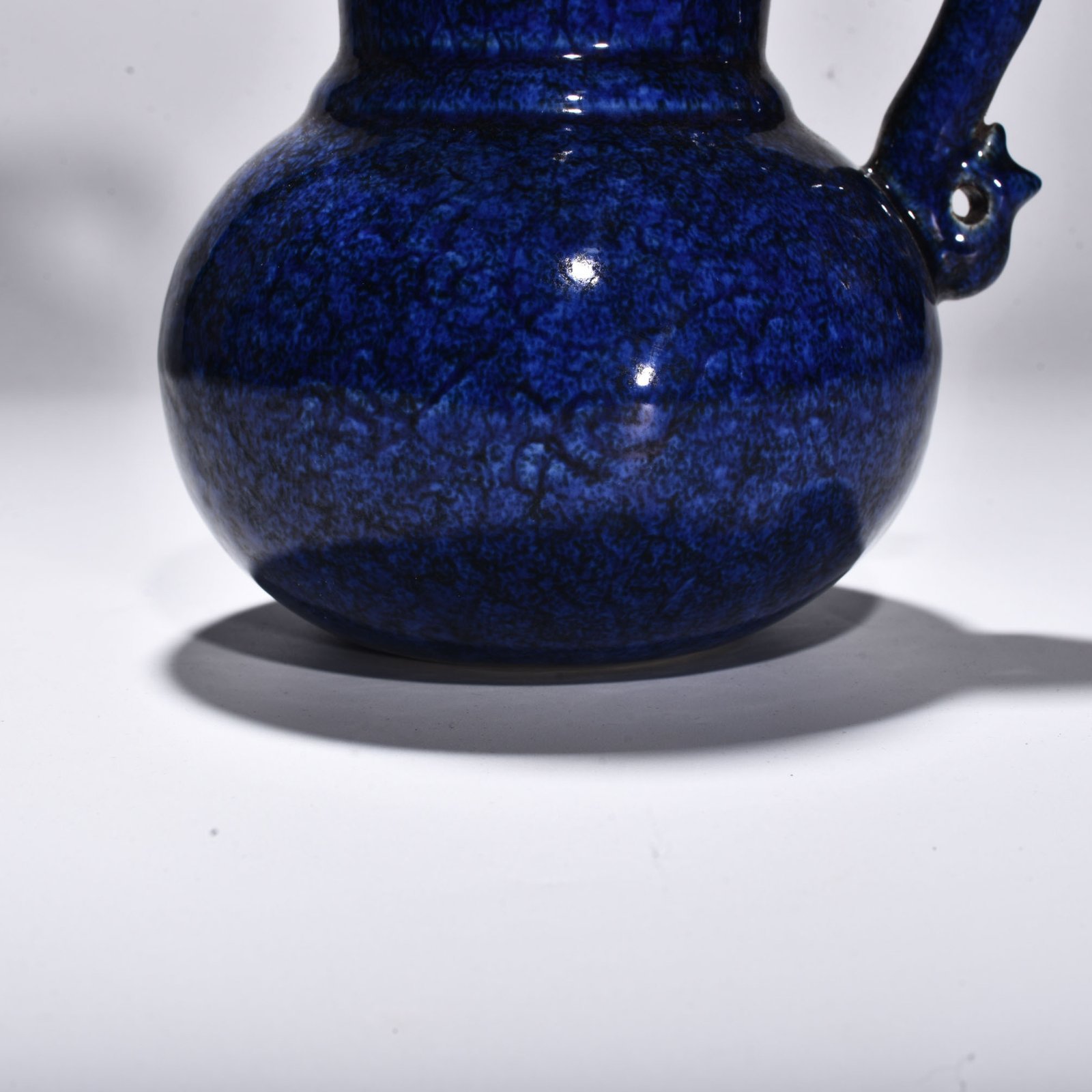 Ming Dynasty Xuande engraved flower pattern