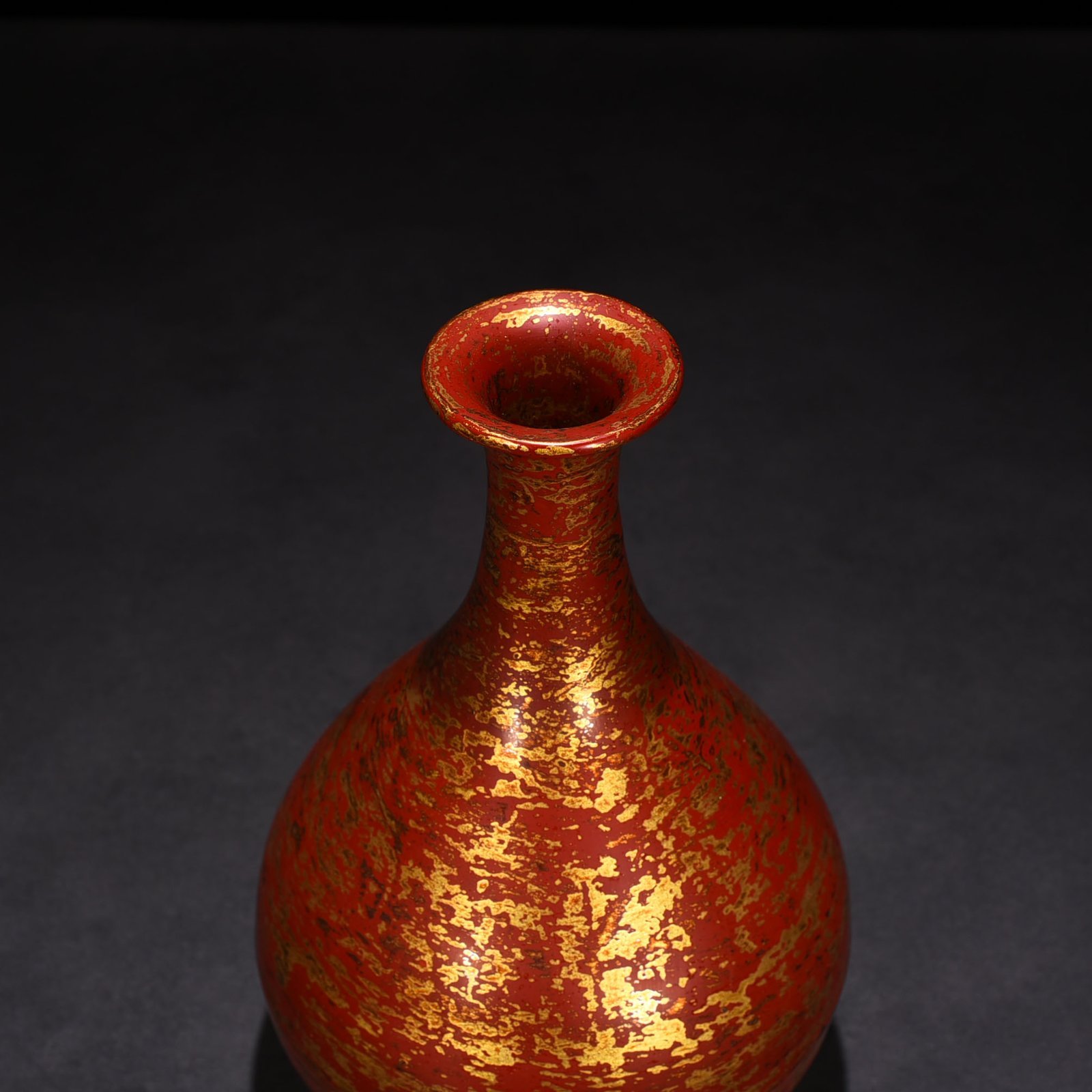 Ming Dynasty Xuande lacquer bronze jade pot spring vase