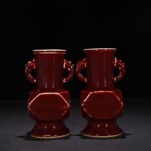 Ming Dynasty Xuande ruby ​​red glazed Japanese horn vase