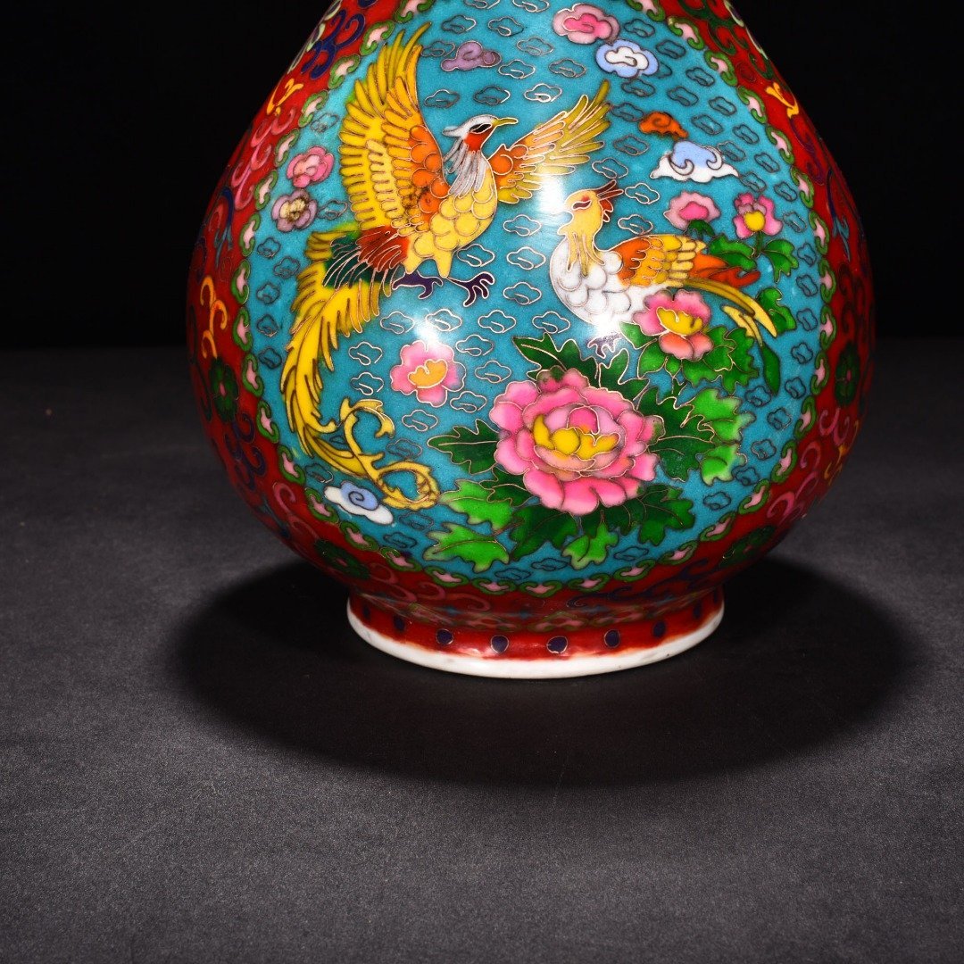 Ming Dynasty Xuande cloisonné enamel flower pattern jade pot spring vase