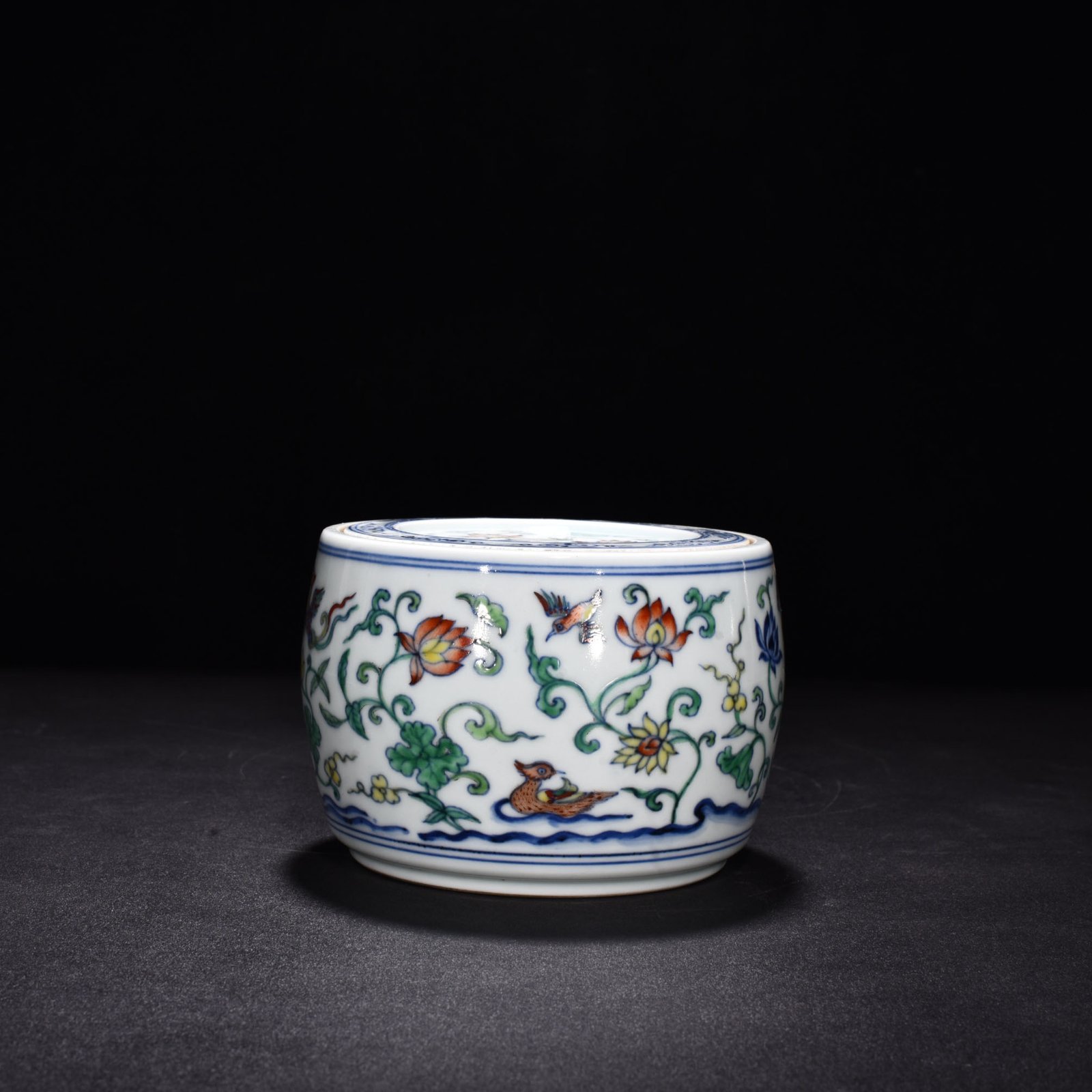 Ming Dynasty Xuande Doucai Lotus Pond Cricket Jar with Mandarin Duck Pattern