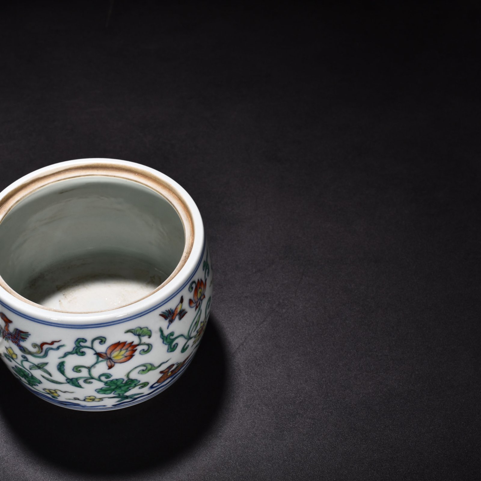 Ming Dynasty Xuande Doucai Lotus Pond Cricket Jar with Mandarin Duck Pattern