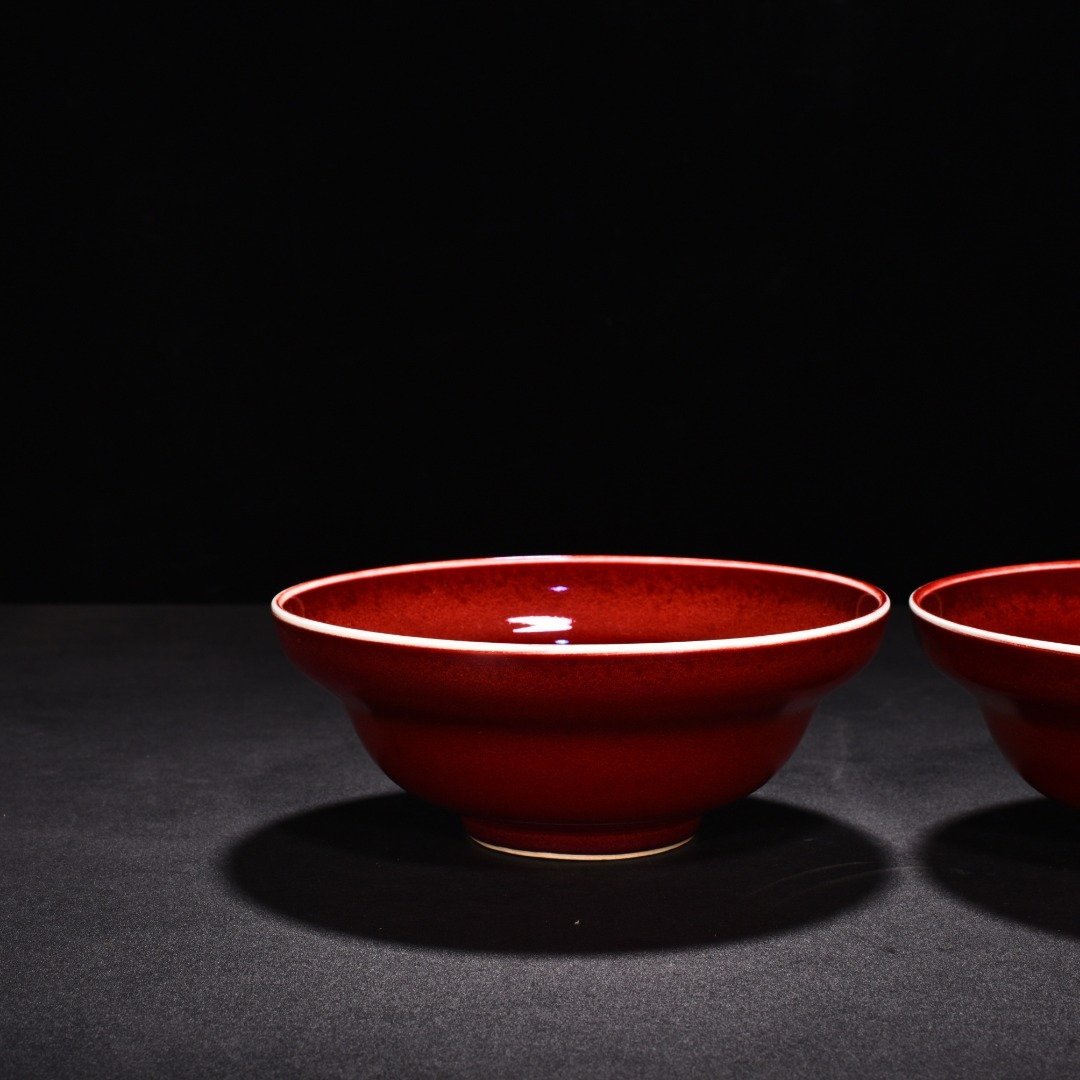 Ming Dynasty Xuande memorial red glaze folded bowl