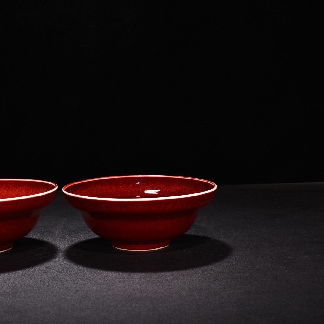 Ming Dynasty Xuande memorial red glaze folded bowl