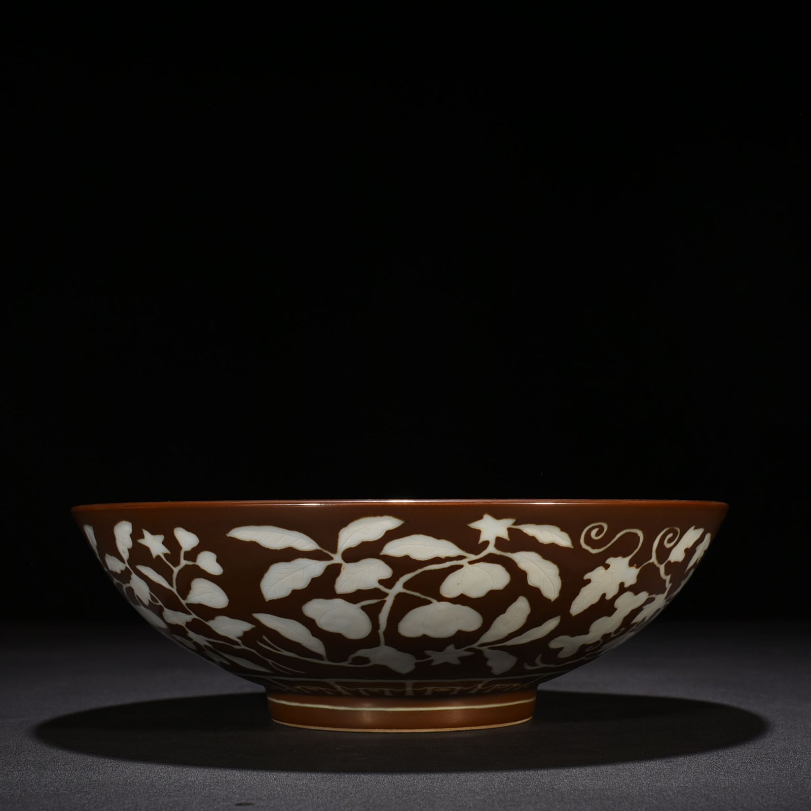 Ming Dynasty Xuande purple gold glaze dice bowl with folded branches