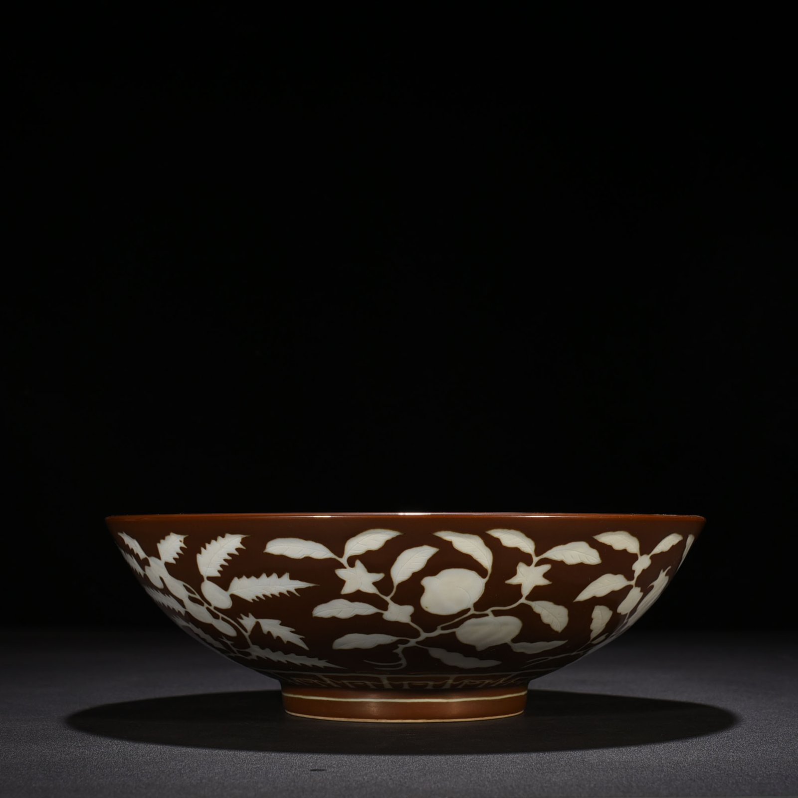 Ming Dynasty Xuande purple gold glaze dice bowl with folded branches