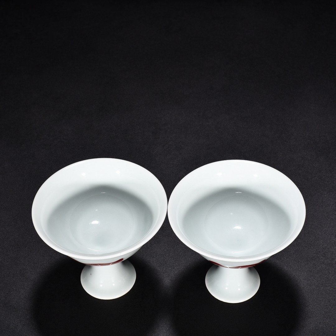 Ming Dynasty Xuande underglaze red three-fish goblet