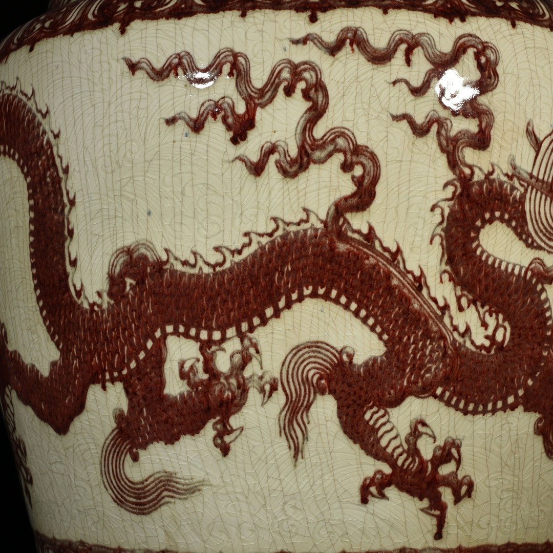 Ming Dynasty Xuande glazed red cloud and dragon pattern large vat