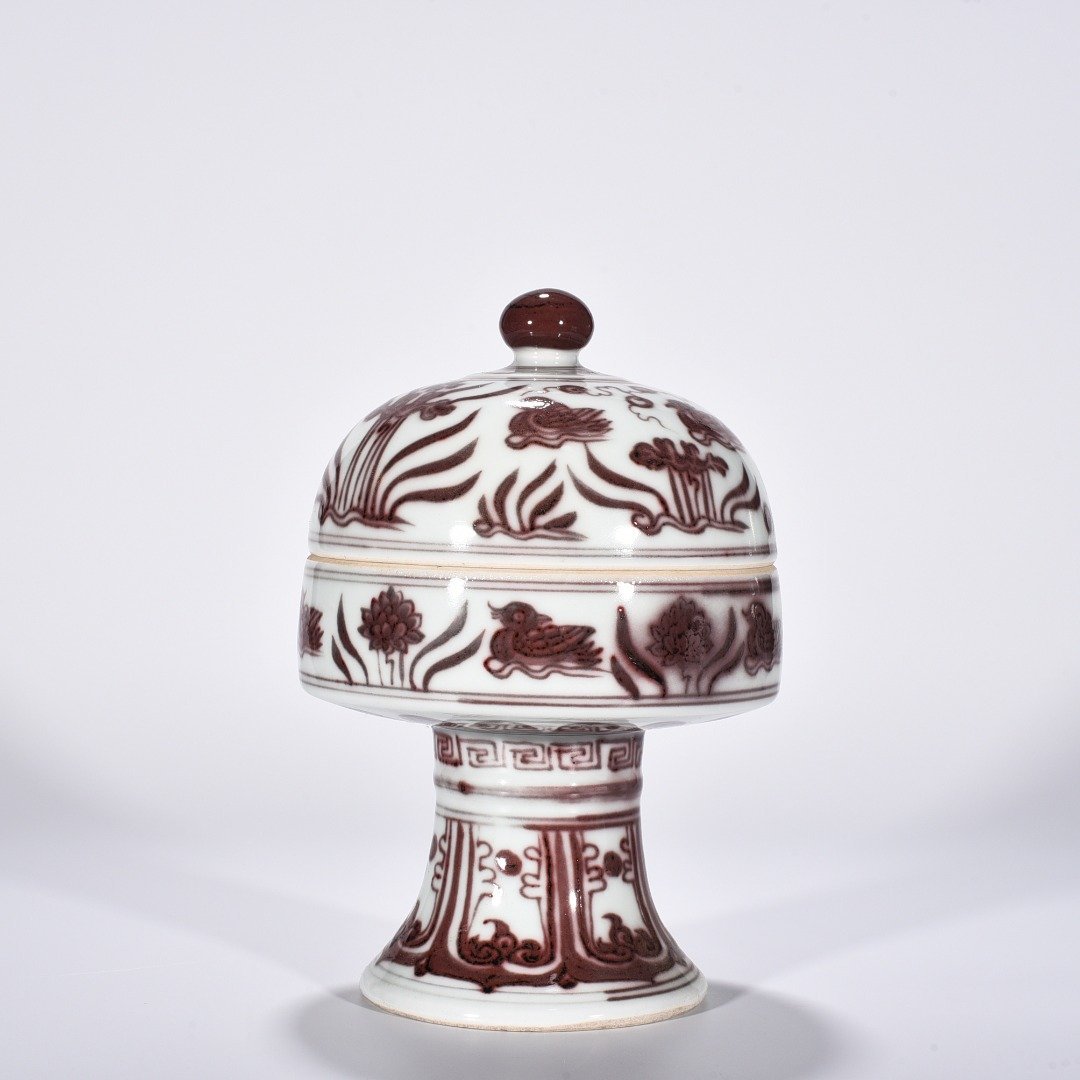 Ming Dynasty Xuande Glaze Red Lotus Pond Mandarin Duck Pattern Bean
