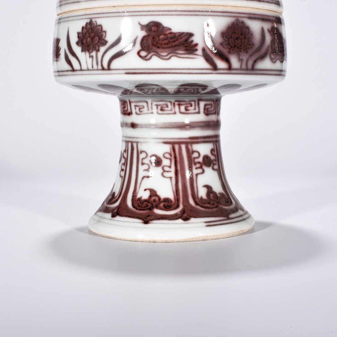 Ming Dynasty Xuande Glaze Red Lotus Pond Mandarin Duck Pattern Bean