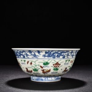 Ming Dynasty Xuande blue and white multicolored lotus pond bowl with mandarin duck and dragon