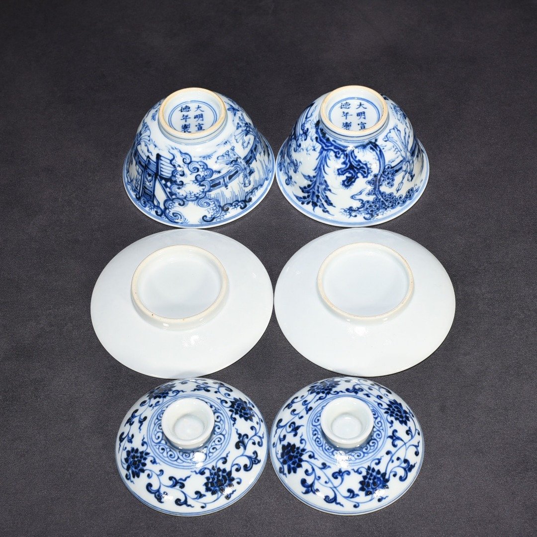 Ming Dynasty Xuande blue and white tureen with figures of ladies