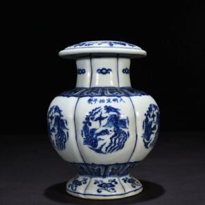 Ming Dynasty Xuande blue and white pomegranate statue with phoenix