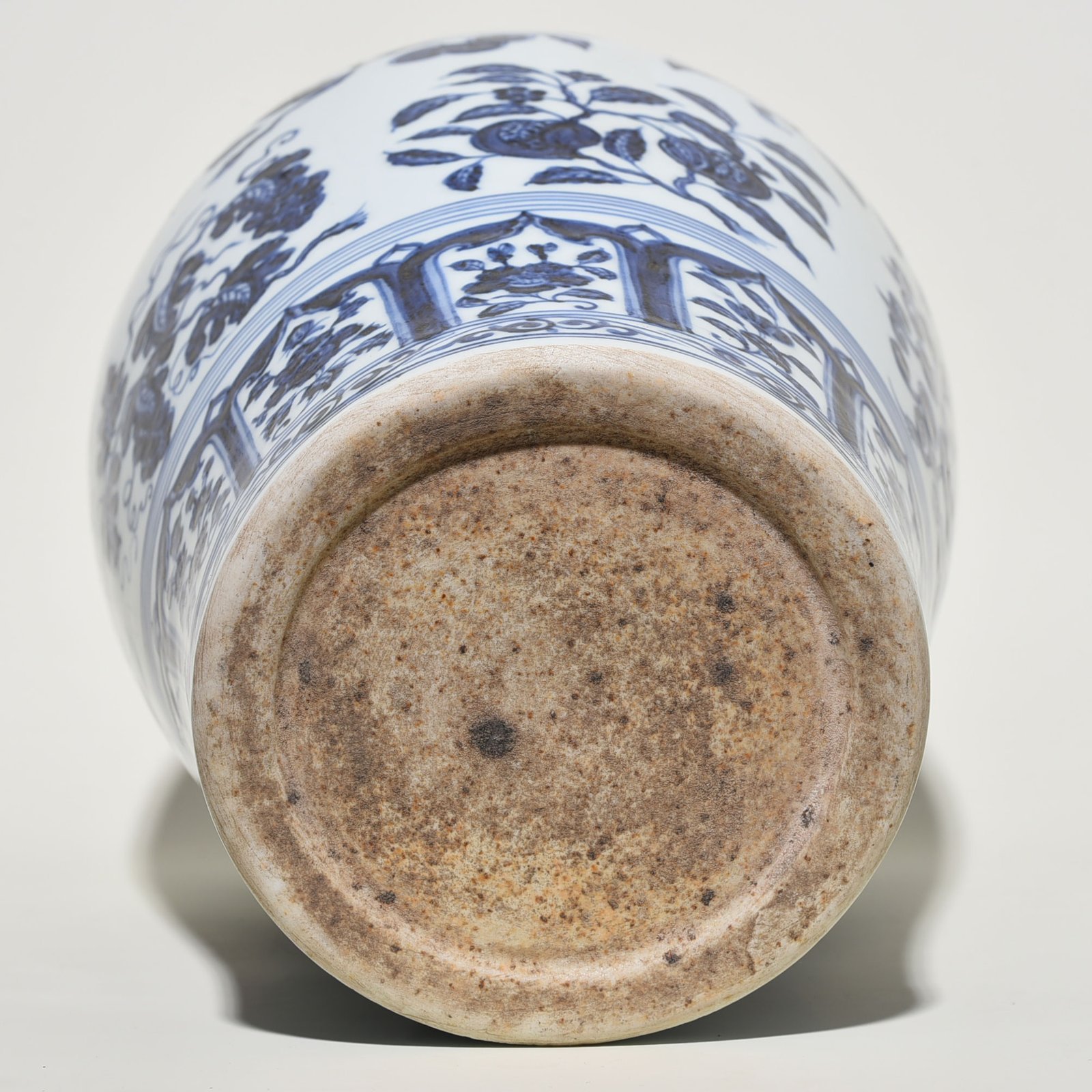 Ming Dynasty Xuande blue and white plum vase with broken branches flowers and fruits