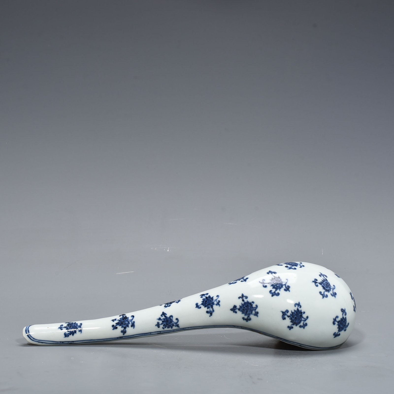 Ming Dynasty Xuande blue and white Sanskrit spoon