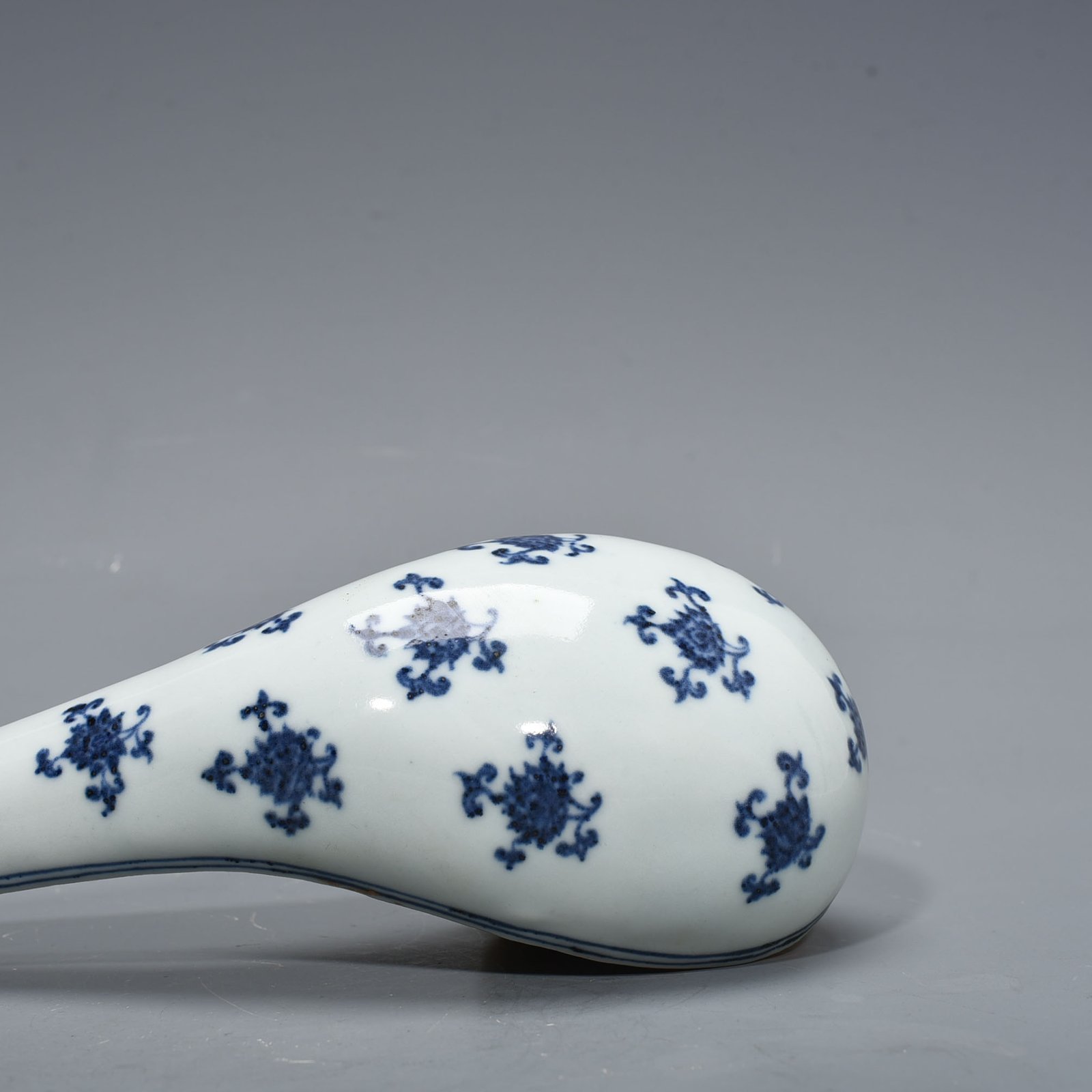 Ming Dynasty Xuande blue and white Sanskrit spoon
