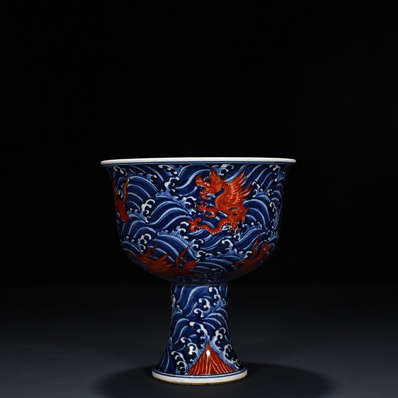 Ming Dynasty Xuande Blue and White Sea of ​​Eight Monsters and Sea Beasts Goblet