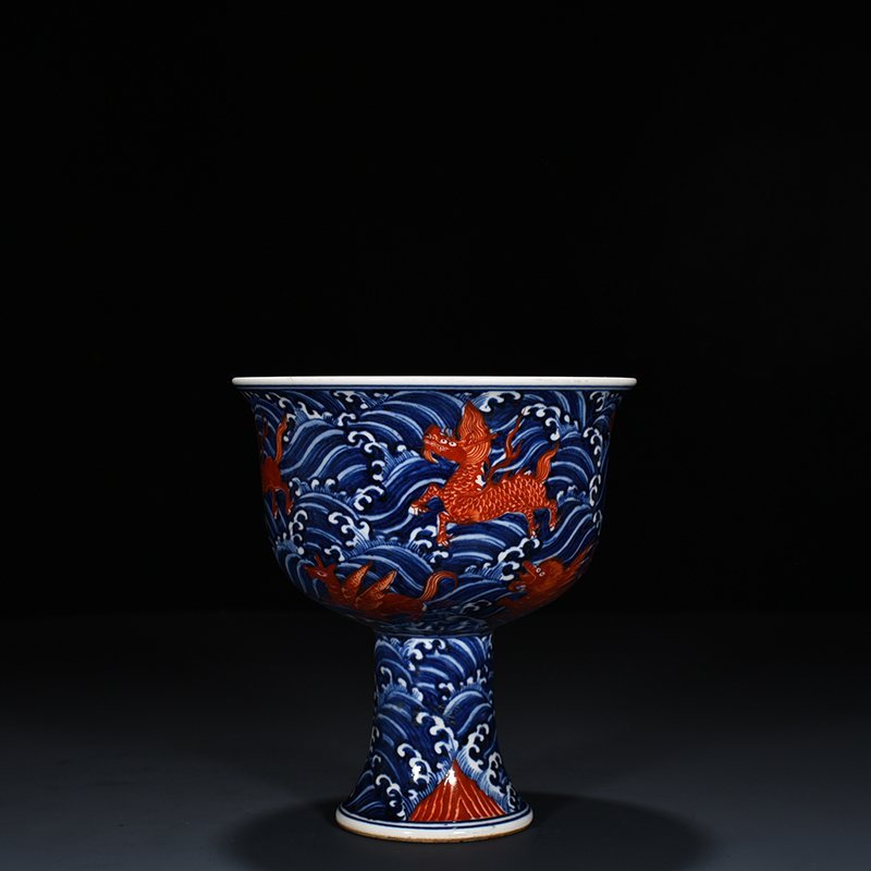 Ming Dynasty Xuande Blue and White Sea of ​​Eight Monsters and Sea Beasts Goblet