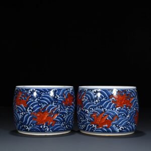 Ming Dynasty Xuande blue and white alum cricket jar with red sea pattern and eight monsters