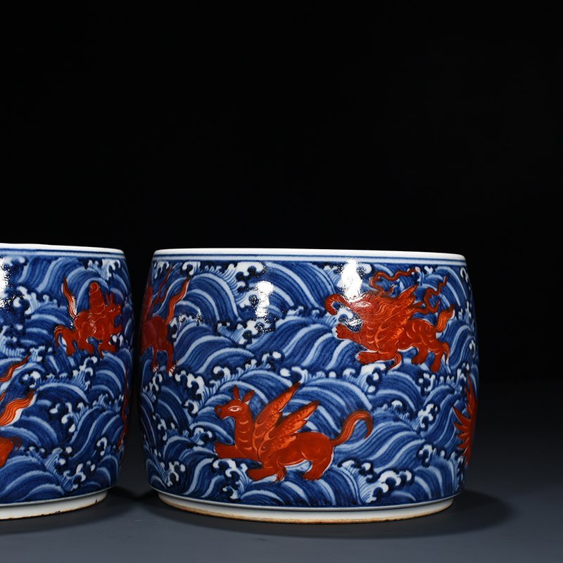 Ming Dynasty Xuande blue and white alum cricket jar with red sea pattern and eight monsters