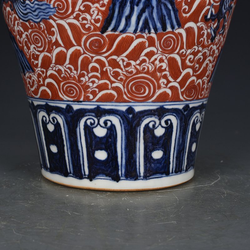 Ming Dynasty Xuande blue and white alum red water dragon pattern plum vase
