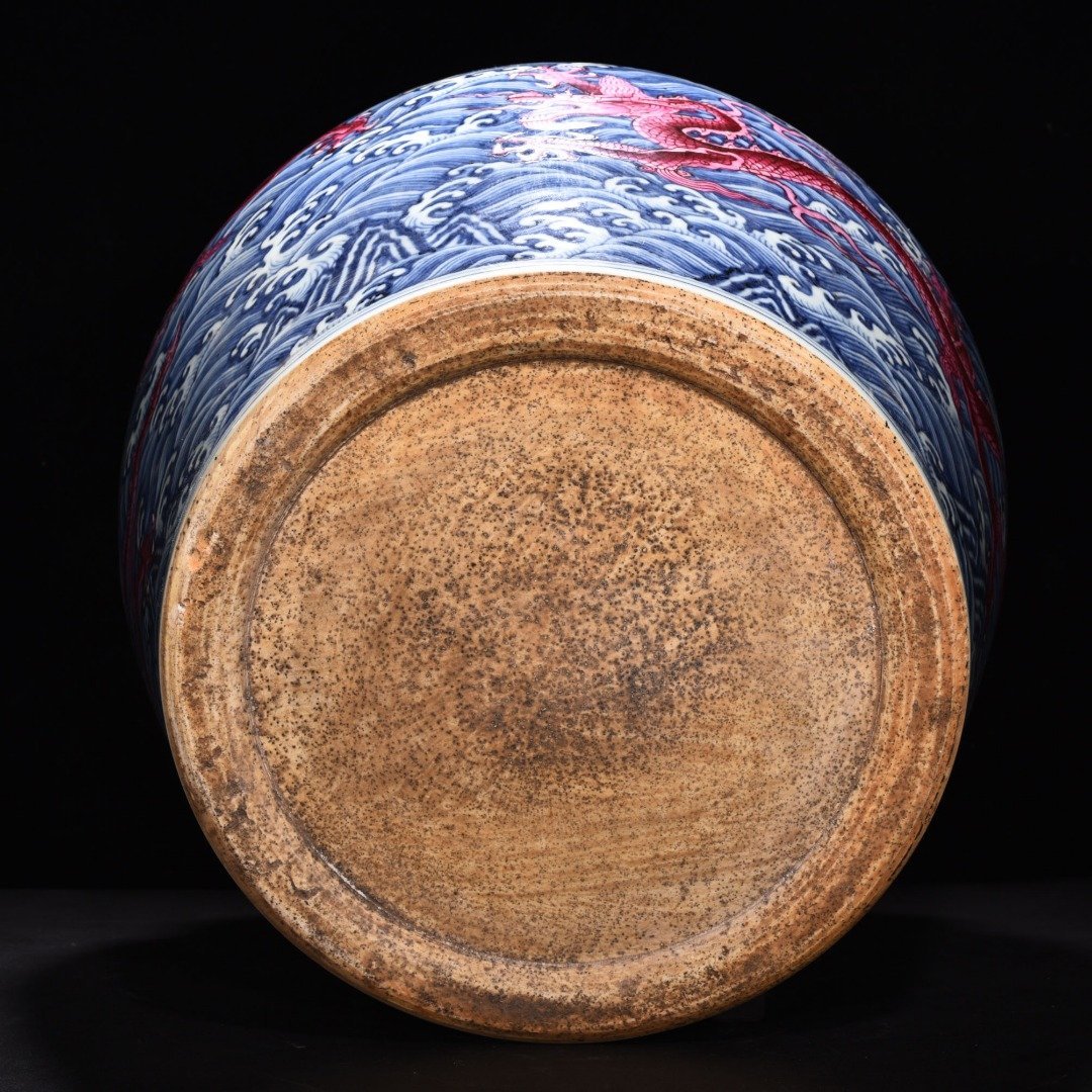 Ming Dynasty Xuande blue and white alum and red water dragon pattern vat