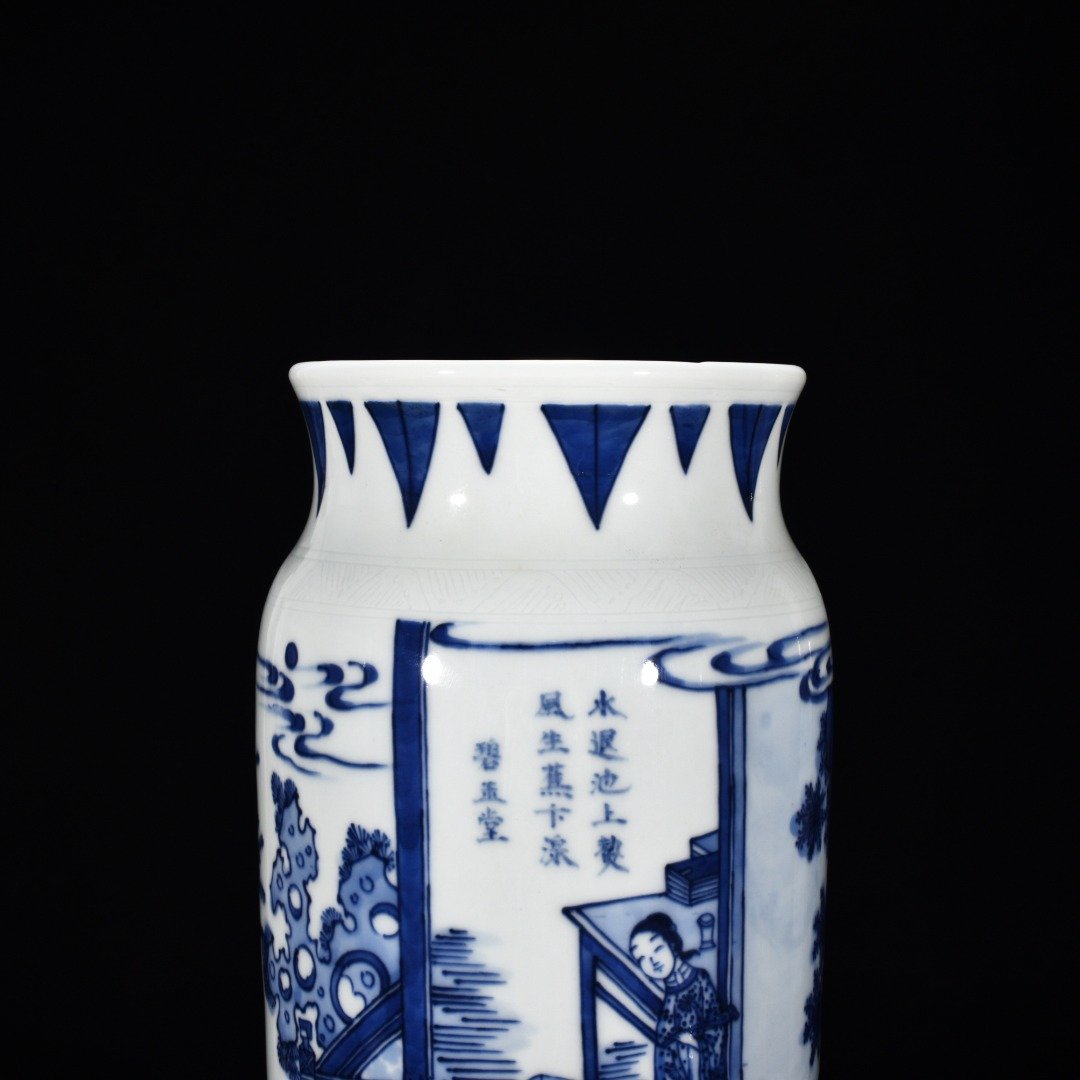 Ming Dynasty Chongzhen blue and white vase with character and story patterns