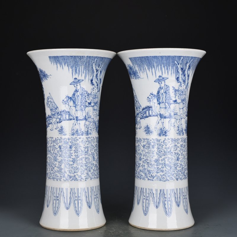 Ming Dynasty Chongzhen blue and white flower vase depicting characters