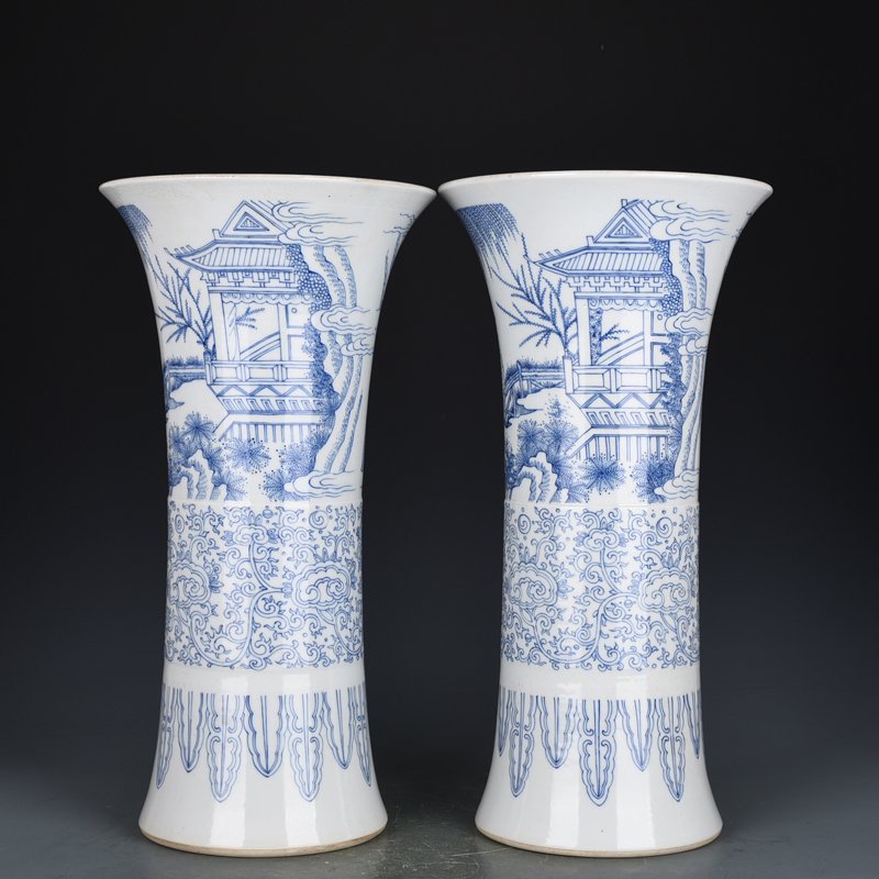 Ming Dynasty Chongzhen blue and white flower vase depicting characters