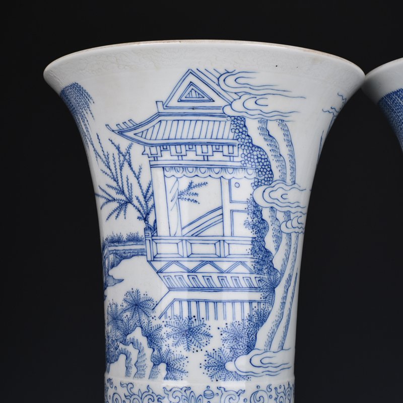 Ming Dynasty Chongzhen blue and white flower vase depicting characters