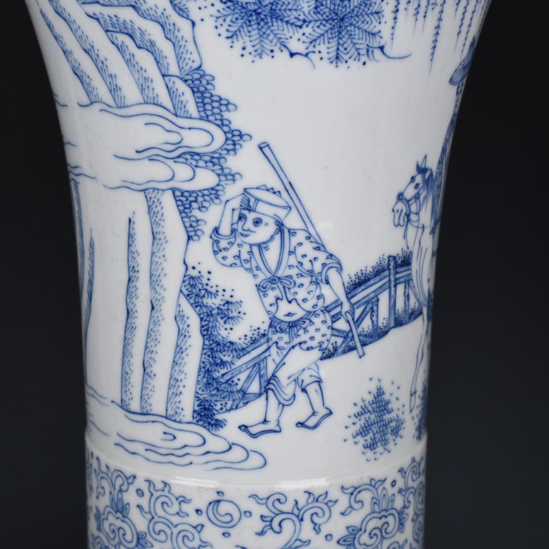 Ming Dynasty Chongzhen blue and white flower vase depicting characters