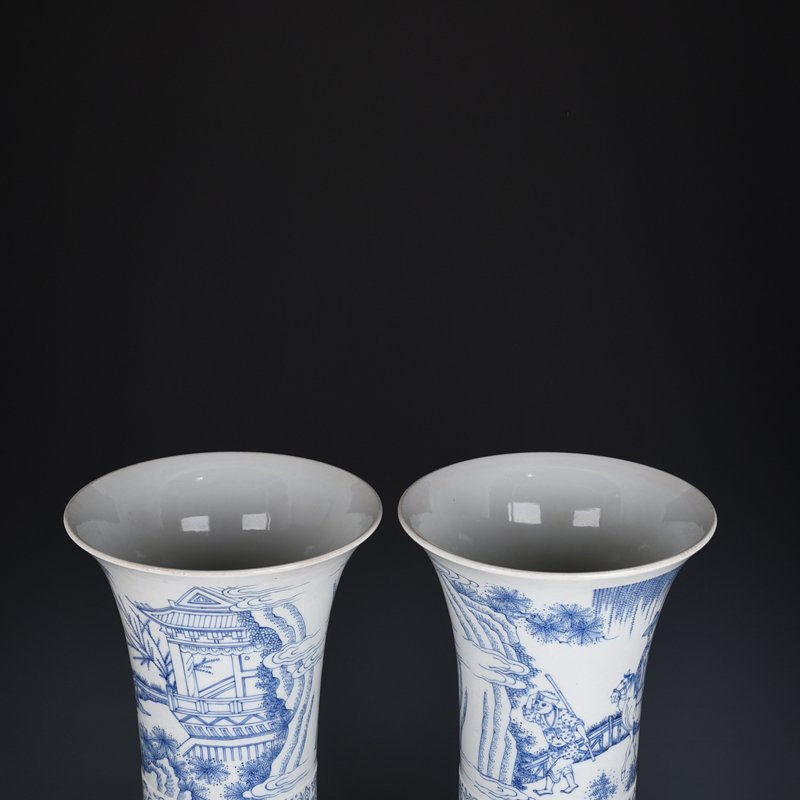 Ming Dynasty Chongzhen blue and white flower vase depicting characters