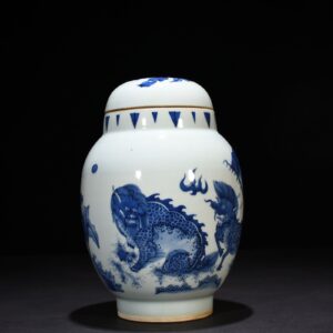Ming Dynasty Chongzhen blue and white banana unicorn pattern lotus seed jar