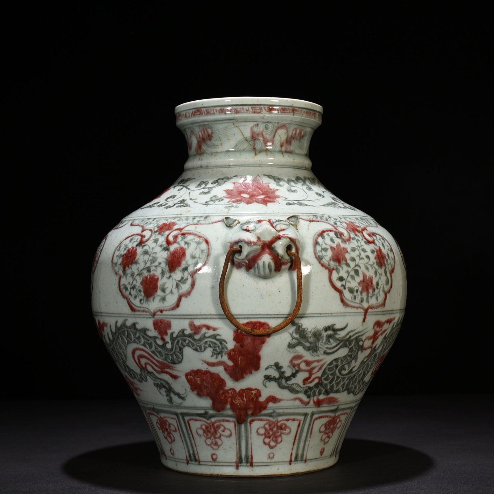 Ming Dynasty Jianwen blue and white underglaze red floral dragon pattern animal ear jar