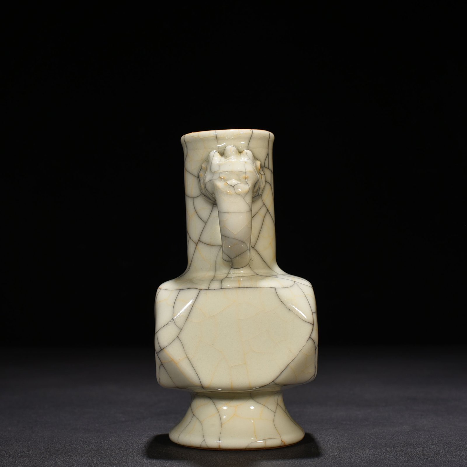 Ming Dynasty Chenghua Ge Kiln Japanese Jiao Bottle