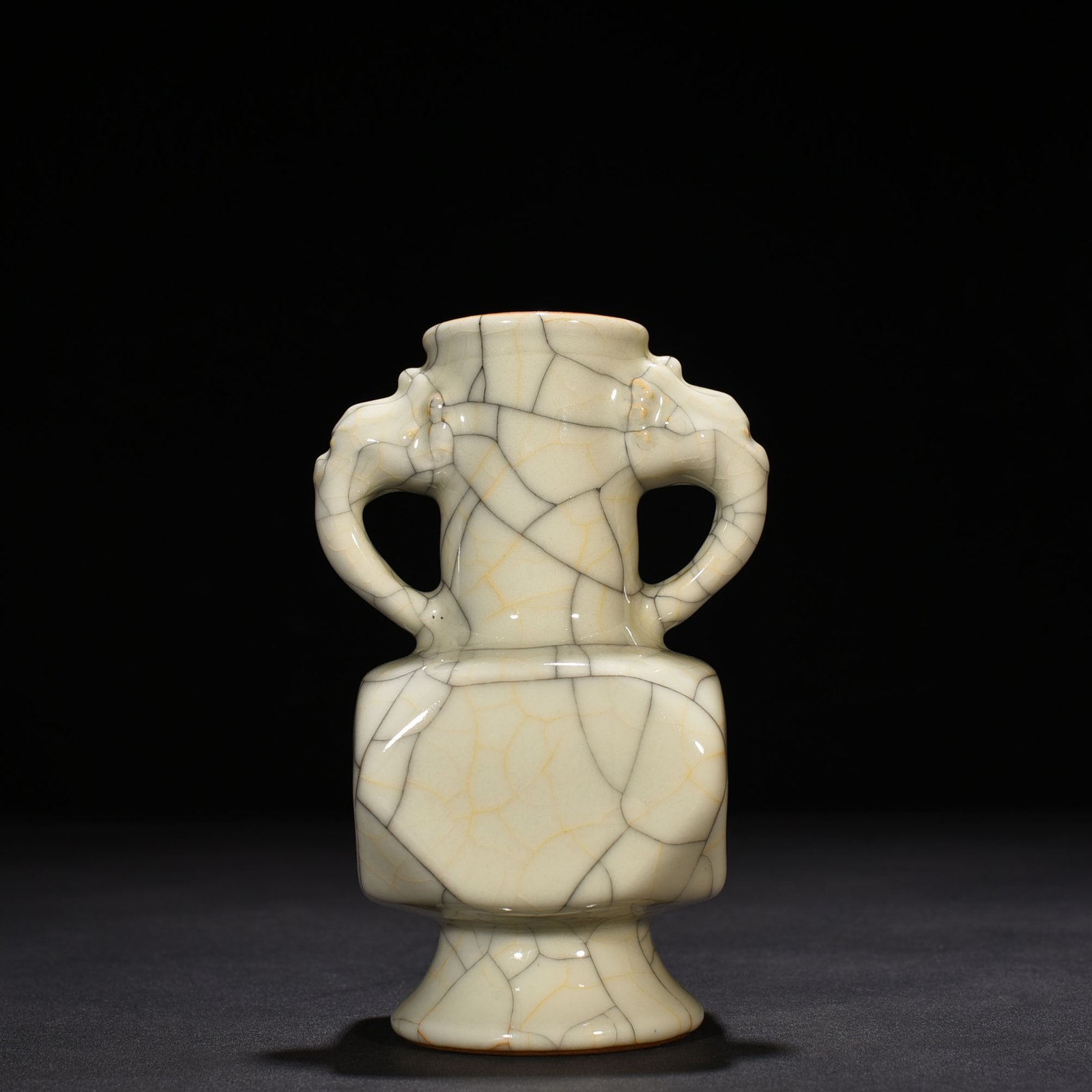 Ming Dynasty Chenghua Ge Kiln Japanese Jiao Bottle