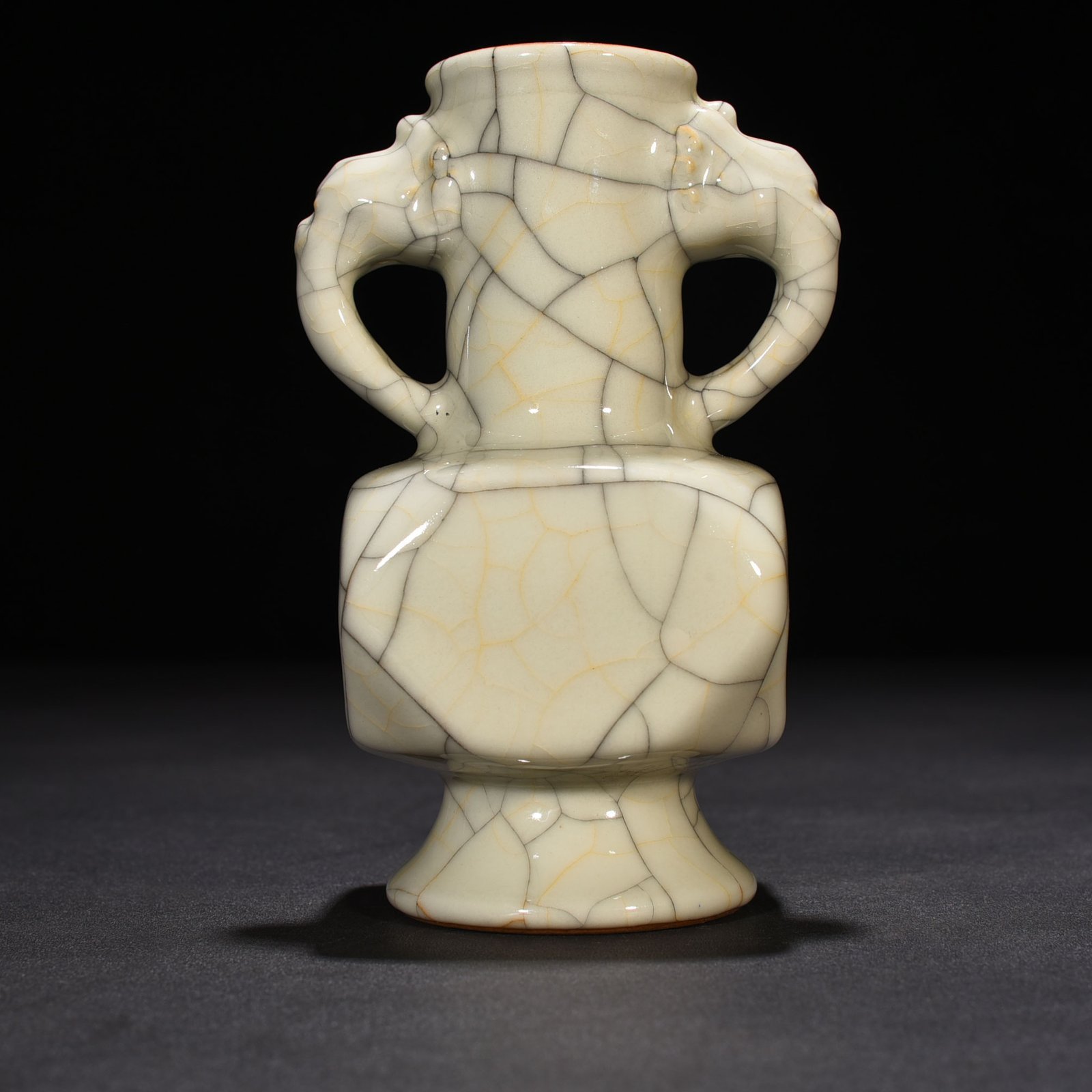 Ming Dynasty Chenghua Ge Kiln Japanese Jiao Bottle