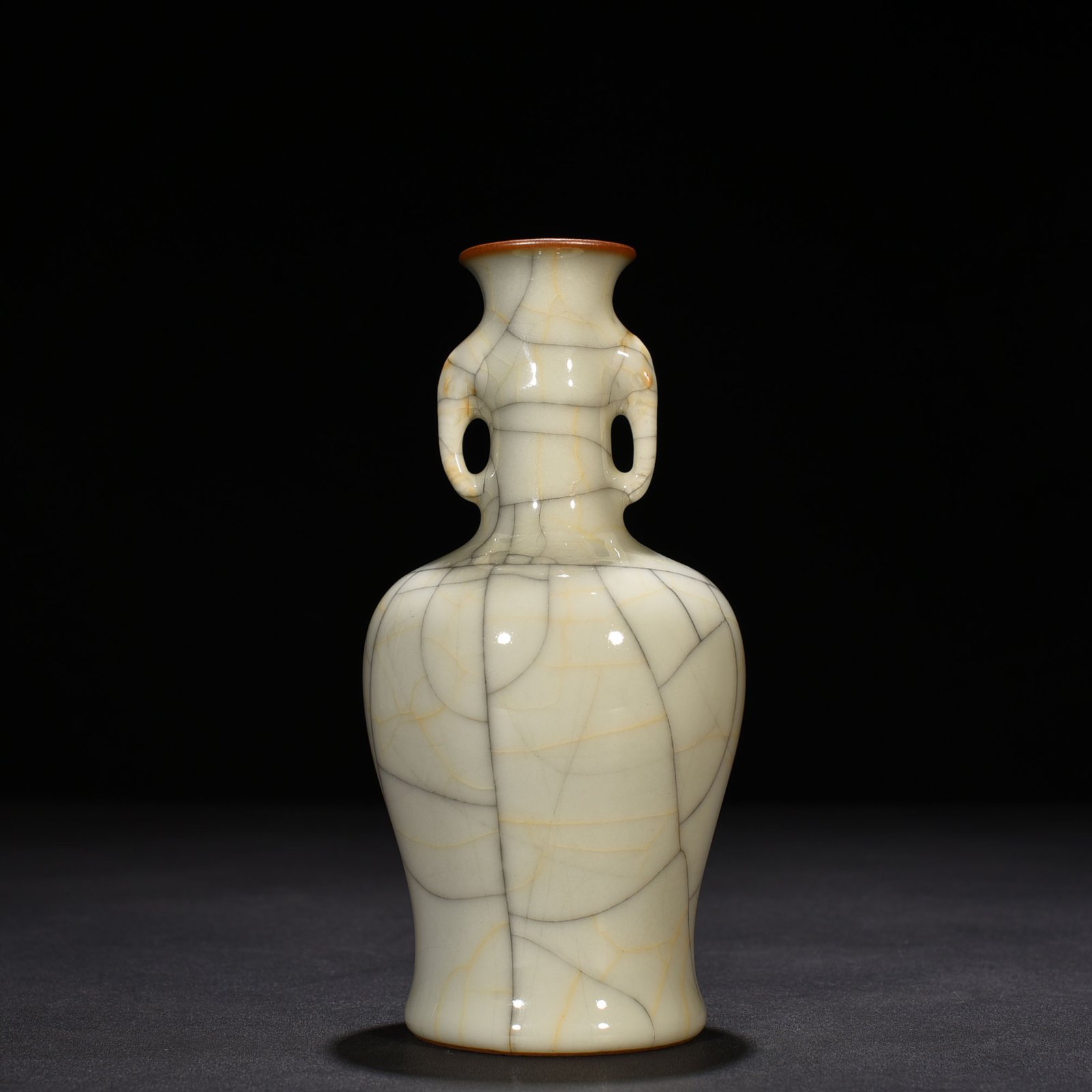 Ming Dynasty Chenghua Ge Kiln Elephant Ear Vase