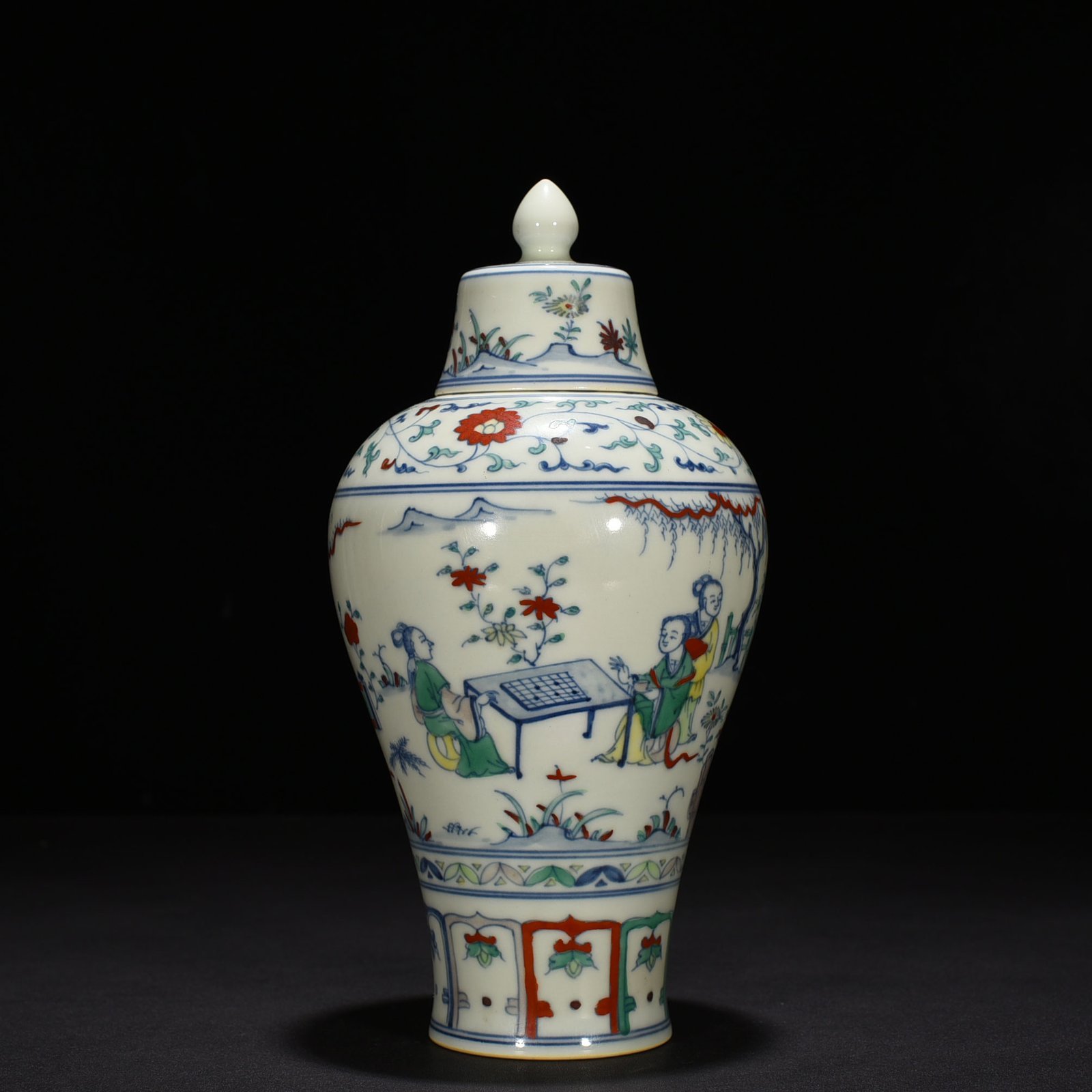 Ming Dynasty Chenghua doucai plum vase with female figures