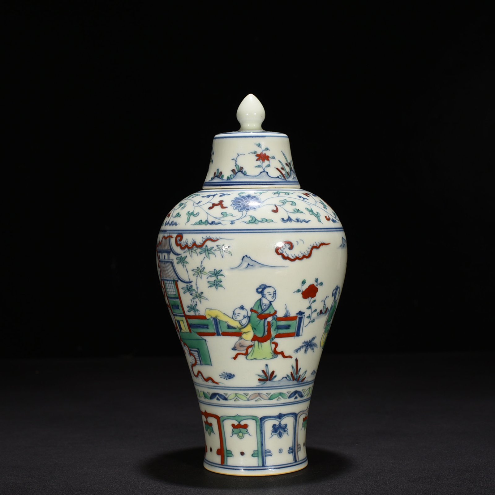 Ming Dynasty Chenghua doucai plum vase with female figures